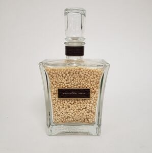 Vanilla Noir Luminous Bath Pearls